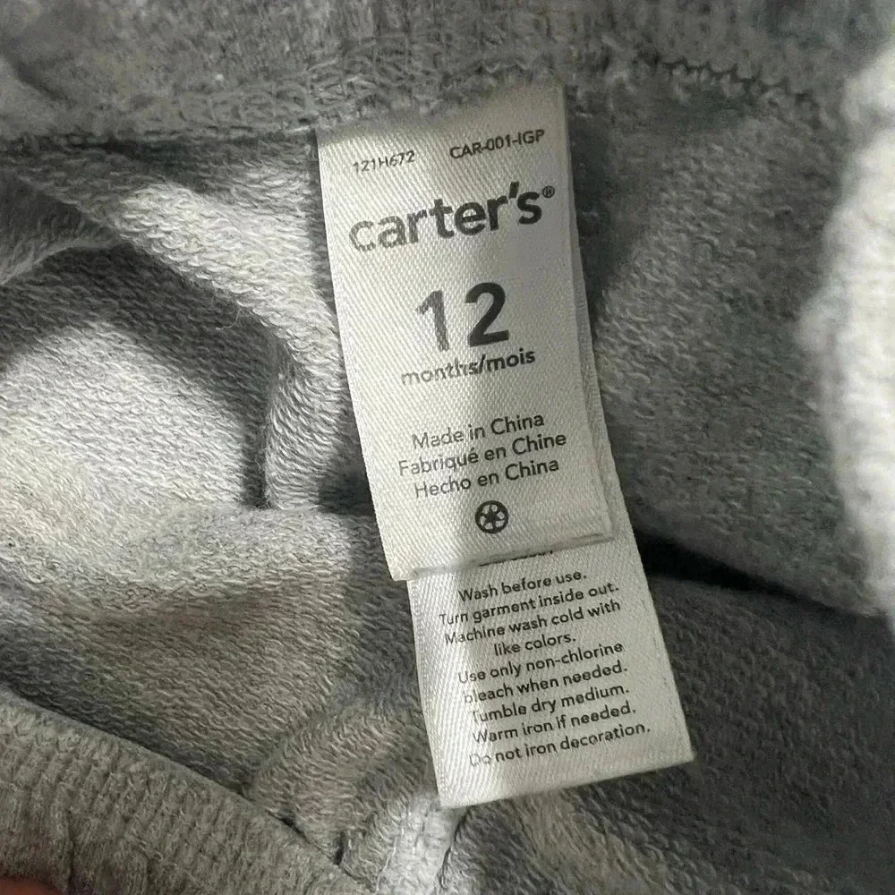 Carter’s 2-Piece Set. Gray and Yellow Set. Jogger with a Vest (Size 12 Months)